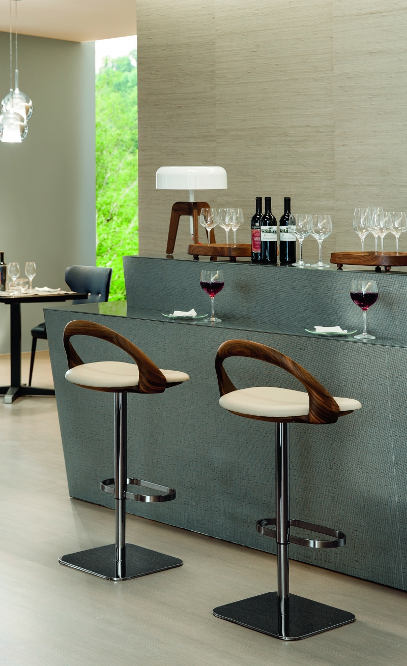 Porada Ester Bar Stool 