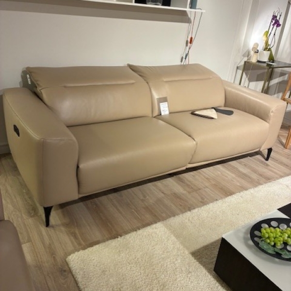 Chattels Avantilux sofa