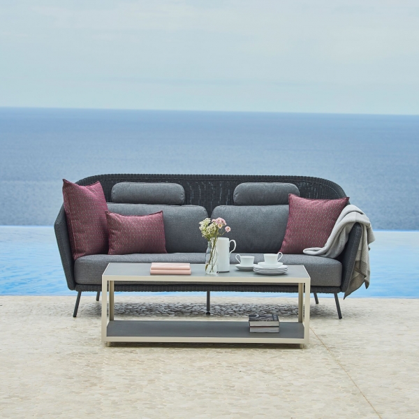 Cane-line Mega 2-seater sofa, incl grey. Cane-line AirTouch cushions